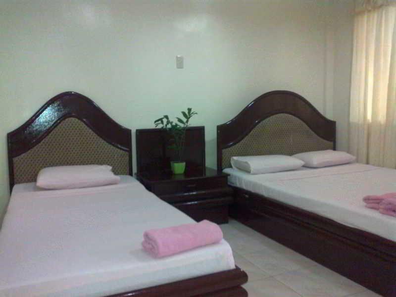 Queen\'S Beach Resort Manoc-Manoc Eksteriør bilde