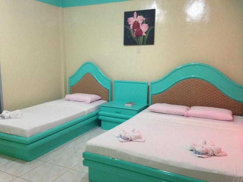 Queen\'S Beach Resort Manoc-Manoc Eksteriør bilde